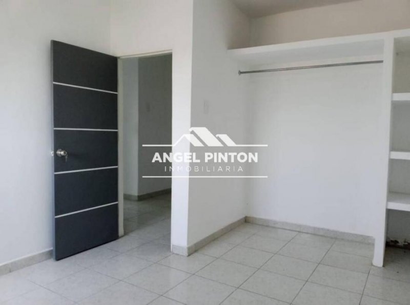 Foto Apartamento en Alquiler en Maracaibo, Zulia - U$D 180 - APA243470 - BienesOnLine