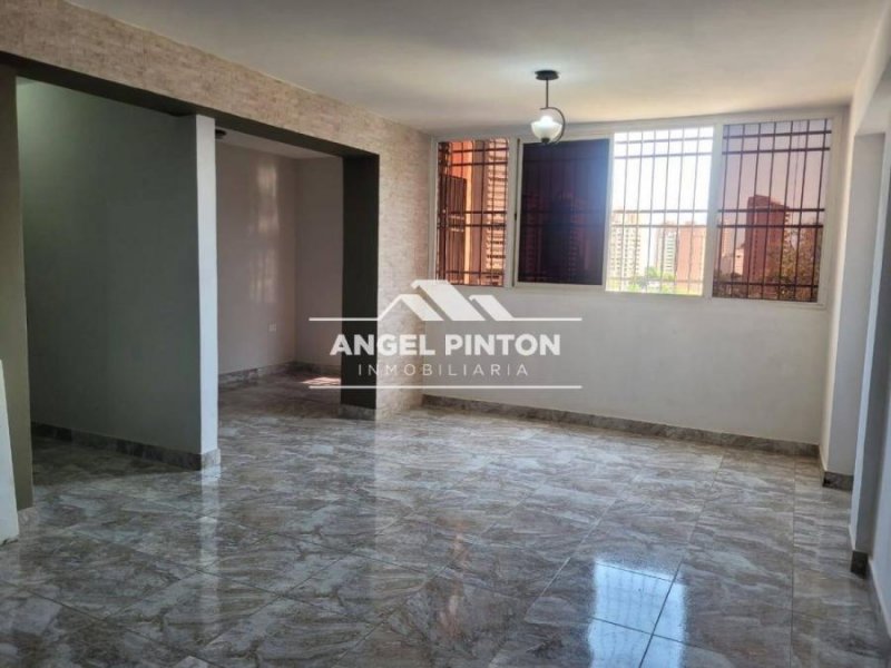 APARTAMENTO ALQUILER EDIFICIO DOÑA GRACIELA MARACAIBO API 6894