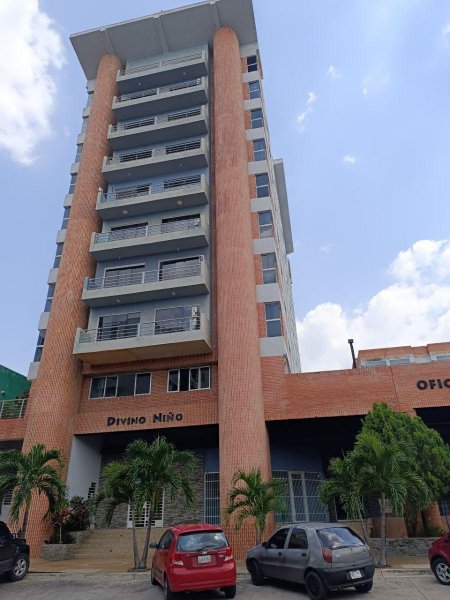 APARTAMENTO TIPO ESTUDIO RES DIVINO NIÑO URB AGUA BLANCA. LUISA MEZONES ALQUILA.