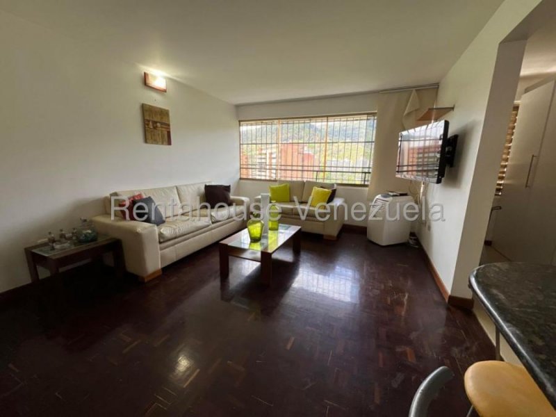 En alquiler cómodo y amoblado apartamento en La Tahona