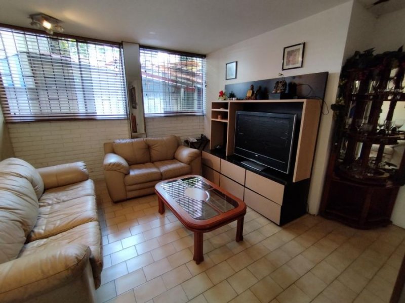 Apartamento en Alquiler en La Campiña Caracas, Distrito Federal
