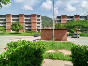 Apartamento en Alquiler en Plaza Guarenas, Miranda