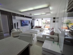 Alquiler de lujoso apartamento en lechería 