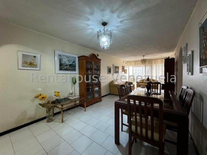 Apartamento en Venta en Girardot Maracay, Aragua