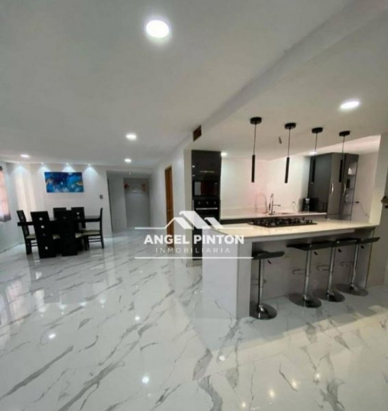 Foto Apartamento en Venta en Maracaibo, Zulia - U$D 45.000 - APV240535 - BienesOnLine