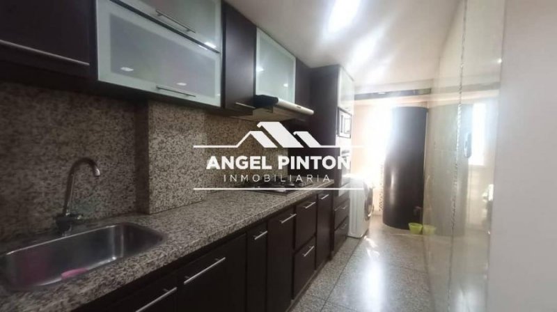 Foto Apartamento en Venta en San Francisco, Zulia - U$D 28.000 - APV244309 - BienesOnLine