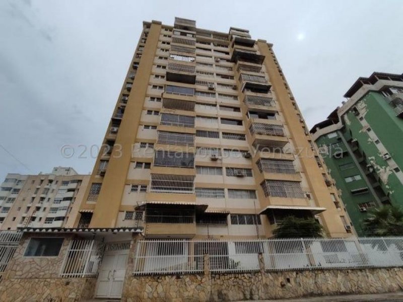 Apartamento en Venta en Girardot Maracay, Aragua