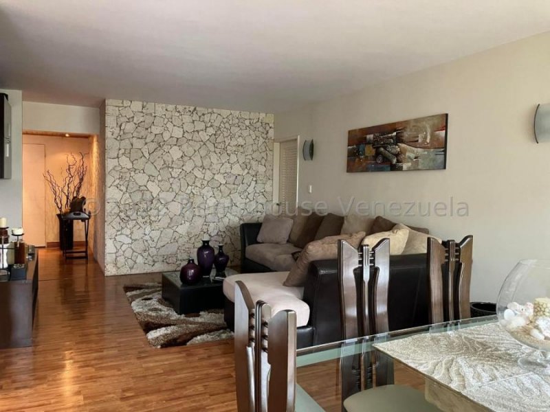 En Venta Espacioso E Impecable Apartamento En El Peñón