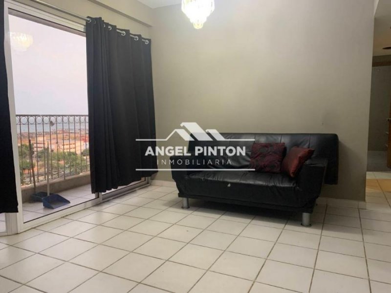 APARTAMENTO VENTA PARQUE SANTA LUCÍA AV EL MILAGRO MARACAIBO API 8885 JANETTE PEREZ