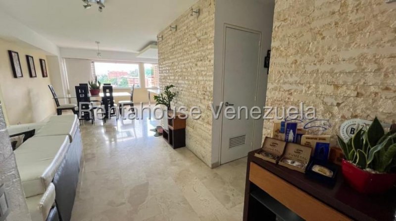 Bello y cómodo apartamento en Colinas de Bello Monte 