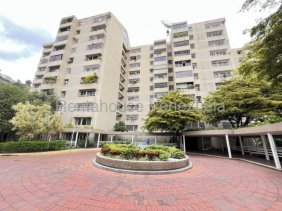 Apartamento en Venta en Las Esmeraldas Zoraida Sánchez 04143653415 25-22451 