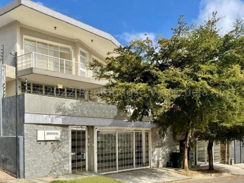 Foto Casa en Venta en Prados Del Este, Municipio Baruta, Distrito Federal - U$D 290.000 - CAV183451 - BienesOnLine