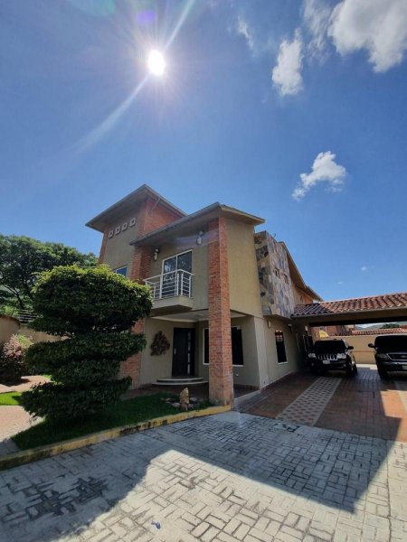 Foto Casa en Venta en VILLAS DE SAN DIEGO COUNTRY CLUB, San Diego, Carabobo - U$D 350.000 - CAV238865 - BienesOnLine