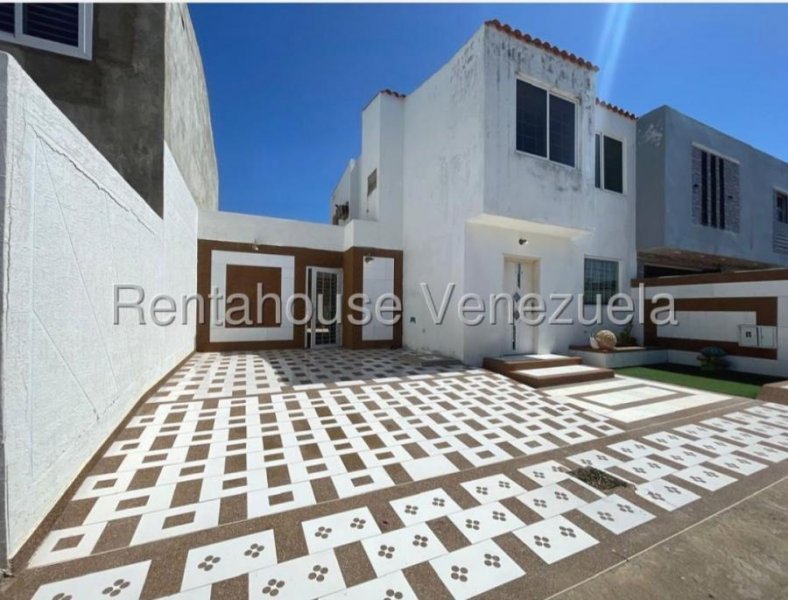 Foto Casa en Venta en Punta Cardón, Punto Fijo, Falcón - U$D 30.000 - CAV239820 - BienesOnLine