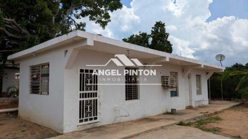 Foto Casa en Venta en Maracaibo, Zulia - U$D 11.000 - CAV240844 - BienesOnLine