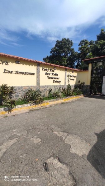 VENDO HERMOSA CASA QUINTA URBANIZACIÓN LAS AMAZONAS