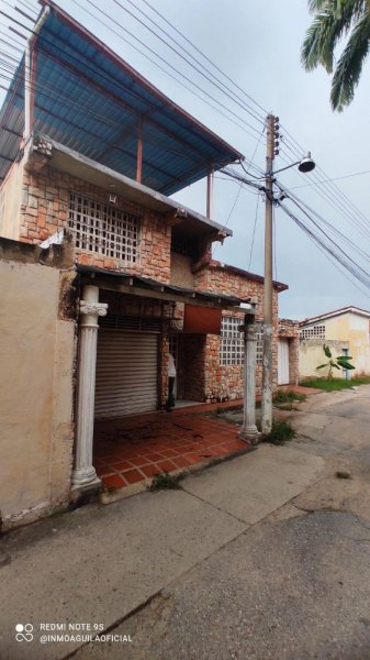 Casa en Venta en Joaquín Crespo Las acacias maracay, Aragua