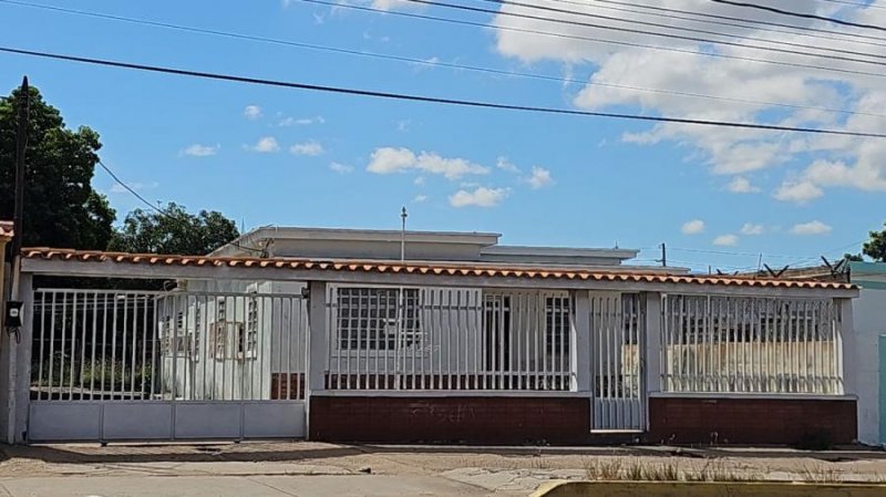 Foto Casa en Venta en maracaibo, Maracaibo, Zulia - U$D 48.000 - CAV245404 - BienesOnLine