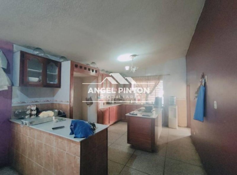 Foto Casa en Venta en Oeste, Maracaibo, Zulia - U$D 40.000 - CAV250757 - BienesOnLine