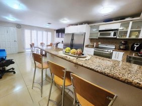 Casa en Venta en  Diego Bautista Urbaneja, Anzoátegui