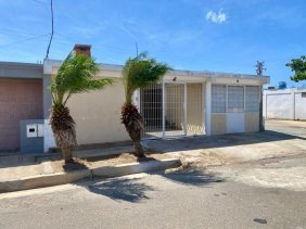 Casa en Venta en Puerta Maraven Punto Fijo, Falcón