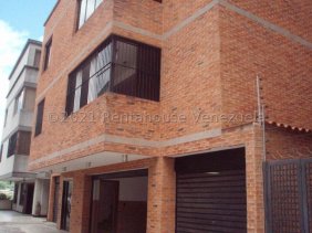 Estupenda casa en venta Urbanización Miranda 