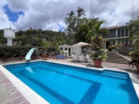 Bella casa en venta Las Marías El Hatillo