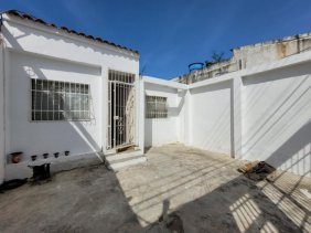 ¡OPORTUNIDAD ÚNICA! Casa en Paraparal, Los Guayos, cerca de la Av Principal, Urbanización El Molino