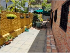 Exclusiva Quinta Contemporánea en Alto Prado: Ingeniería, Diseño y Confort Absoluto