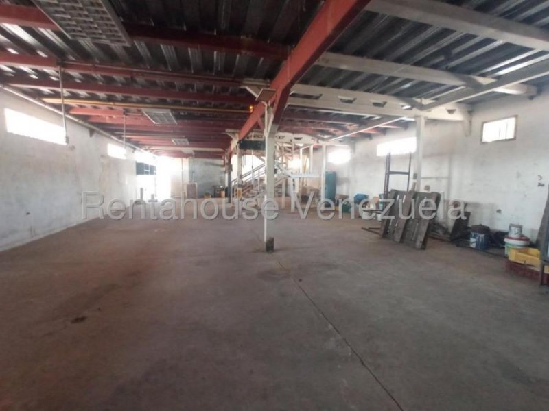 Foto Galpon en Alquiler en Maracaibo, Zulia - U$D 600 - GAA240694 - BienesOnLine