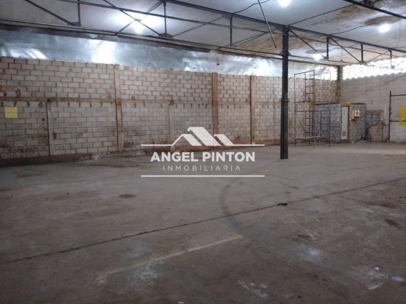 Foto Galpon en Alquiler en BELLA VISTA, Maracaibo, Zulia - U$D 700 - GAA243126 - BienesOnLine