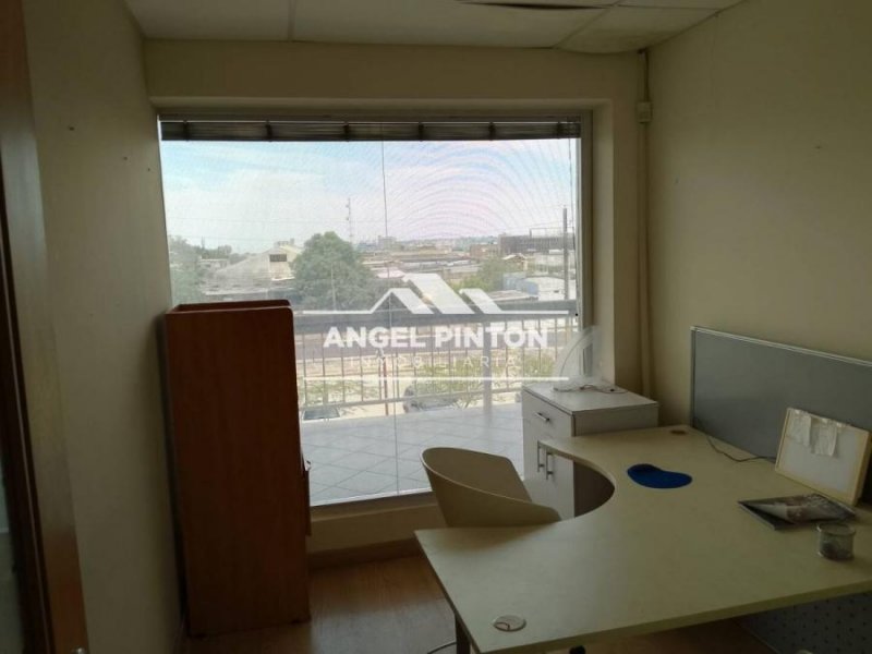 Foto Local en Alquiler en Maracaibo, Zulia - U$D 500 - LOA243396 - BienesOnLine