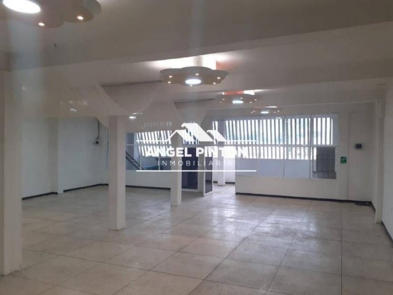 LOCAL COMERCIAL EN ALQUILER CIRCUNVALACIÓN N° 3 MARACAIBO API 6516