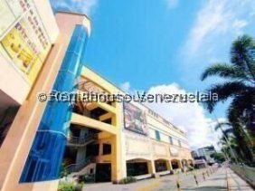 Fantastico local en venta en C.C Las Américas, Maracay