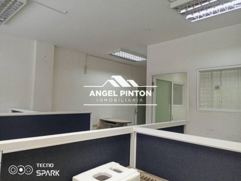 Foto Oficina en Alquiler en Maracaibo, Zulia - U$D 200 - OFA245054 - BienesOnLine