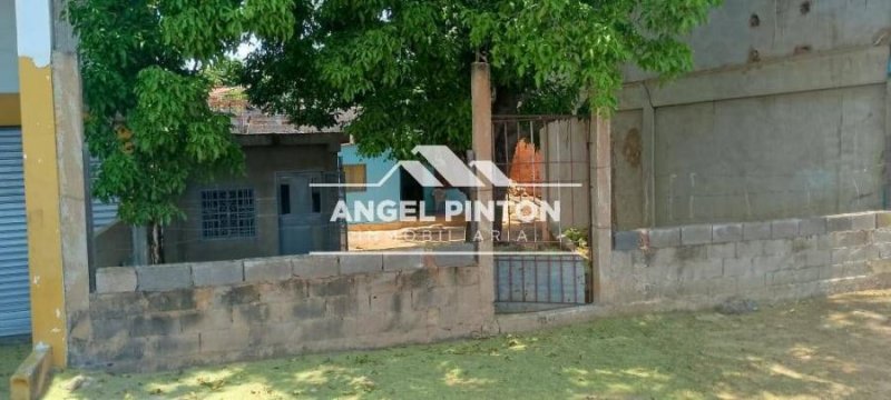 TERRENO EN VENTA EN CIRCUNVALACIÓN 1 MARACAIBO API 70538 JANETTE PEREZ