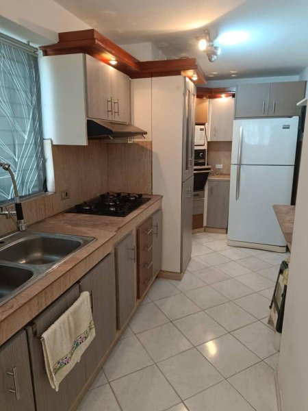 Apartamento en Alquiler en SABANA LARGA Valencia, Carabobo