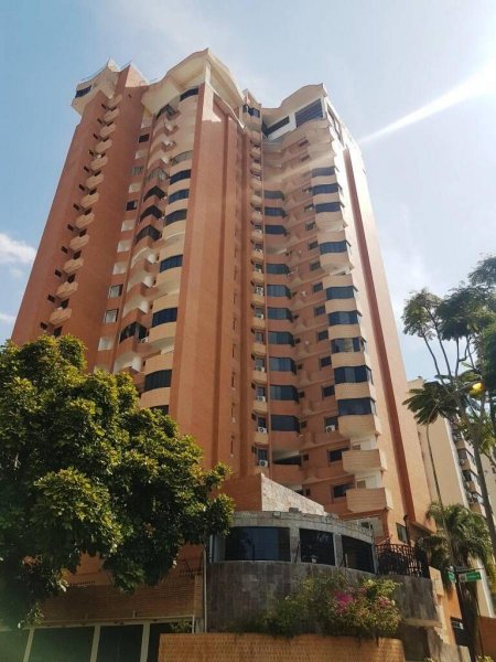 Foto Apartamento en Venta en LA TRIGALEÑA, Valencia, Carabobo - U$D 180.000 - APV145130 - BienesOnLine