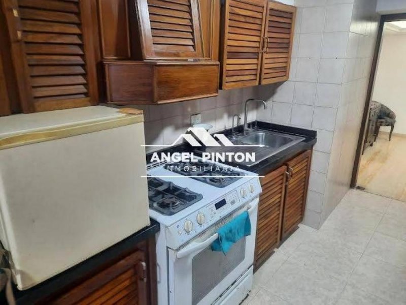 Foto Apartamento en Venta en Maracaibo, Zulia - U$D 42.000 - APV244507 - BienesOnLine