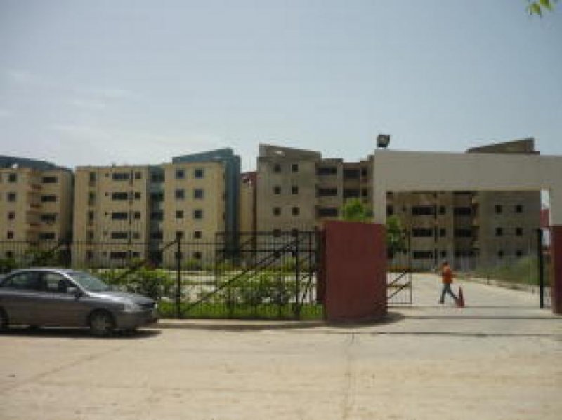 Foto Apartamento en Venta en Paraparal, Los Guayos, Carabobo - BsF 25.500.000 - APV89404 - BienesOnLine