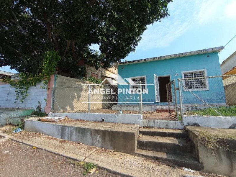  CASA EN VENTA VALLE FRIO MARACAIBO API 7123