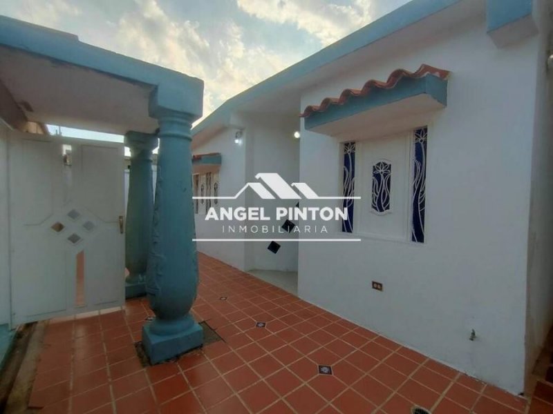 Foto Casa en Venta en Maracaibo, Zulia - U$D 15.000 - CAV243952 - BienesOnLine