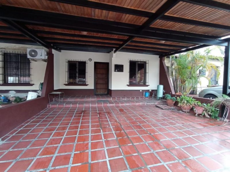 Foto Casa en Venta en Barquisimeto, Lara - U$D 25.000 - CAV239572 - BienesOnLine