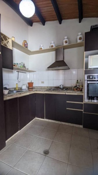 Casa en Venta en Av Ribereña, urb Roca del Valle Palavecino, Lara