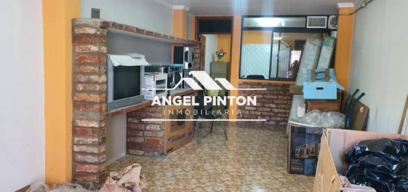 Foto Local en Alquiler en Maracaibo, Zulia - U$D 180 - LOA243872 - BienesOnLine