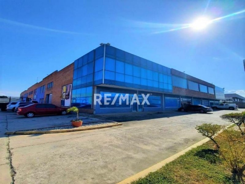 Foto Local en Venta en Centro Empresarial Fénix, Zona Industrial, Edo. Ca, Carabobo - U$D 120.000 - LOV167295 - BienesOnLine