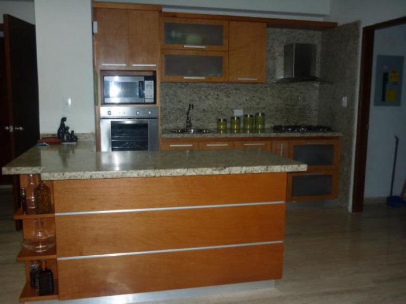 Foto Apartamento en Alquiler en Bella Vista, Maracaibo, Zulia - BsF 6.000 - APA15833 - BienesOnLine