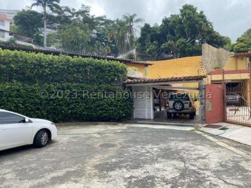 Foto Casa en Venta en Baruta, Caracas, Distrito Federal - U$D 220.000 - CAV199378 - BienesOnLine