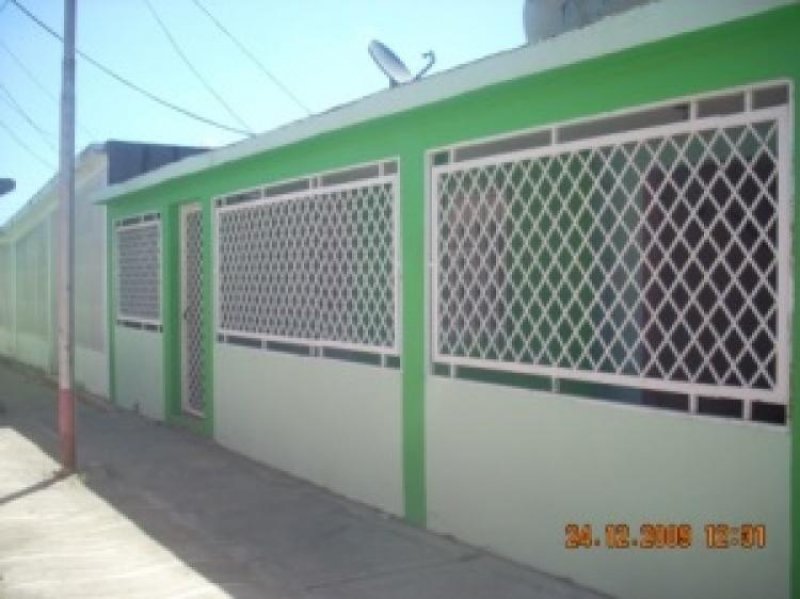 Foto Casa en Venta en Antiguo Aeropuerto, Punto Fijo, Falcón - BsF 22.000 - CAV22629 - BienesOnLine