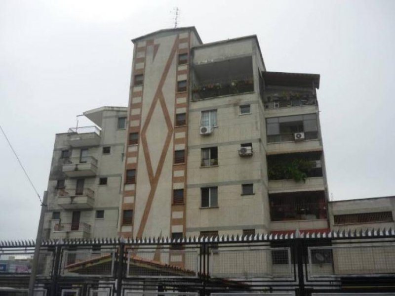 Foto Apartamento en Venta en Av. San Agustín., Maracay, Aragua - BsF 500.000 - APV32375 - BienesOnLine